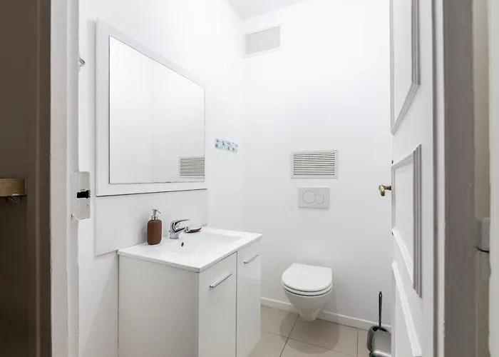 Luxurious 2 Bedroom Arc De Triomphe Grande Armee * Paříž