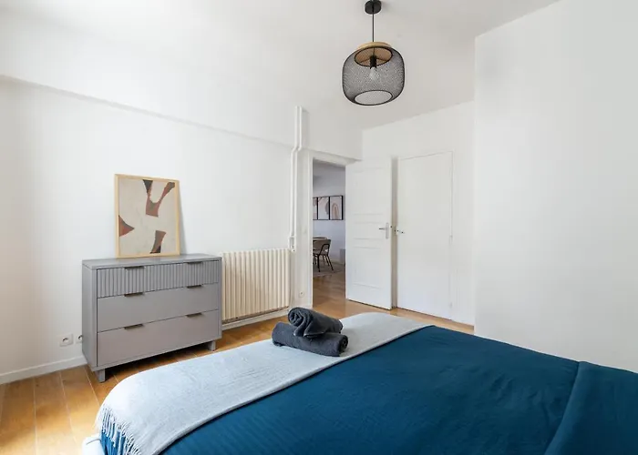 Διαμέρισμα Luxurious 2 Bedroom Arc De Triomphe Grande Armee Παρίσι