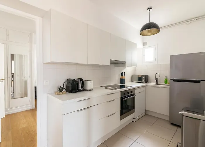 Διαμέρισμα Luxurious 2 Bedroom Arc De Triomphe Grande Armee *