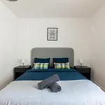 Apartment Luxurious 2 Bedroom Arc De Triomphe Grande Armee Paris